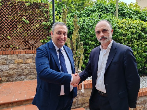 Bordighera, il candidato sindaco Massimiliano Iacobucci incontra gli albergatori: "Il turismo è il motore economico della città" (Foto e video)