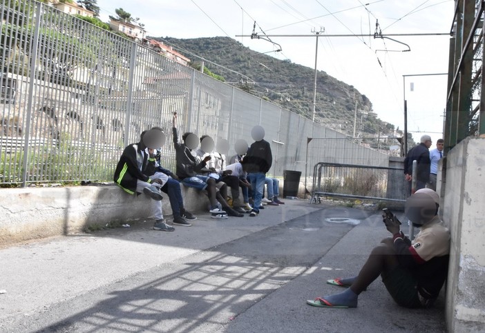 Confermata la visita di lunedì del Ministro Piantedosi: alle 10 a Ventimiglia e alle 11.30 in Prefettura ad Imperia Confermata la visita di lunedì del Ministro Piantedosi: alle 10 a Ventimiglia e alle 11.30 in Prefettura ad Imperia
