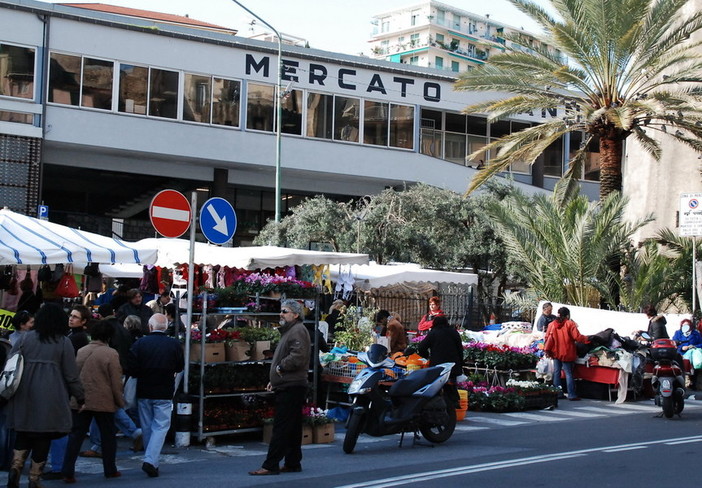 Sanremo: quanti francesi scelgono la Città dei Fiori al sabato? La risposta da un’indagine di Tim e Olivetti Sanremo: quanti francesi scelgono la Città dei Fiori al sabato? La risposta da un’indagine di Tim e Olivetti