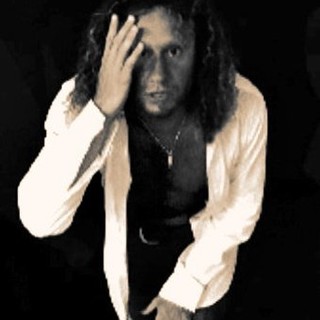 ‘Twino-Lux & Patty Moon’ è il nuovo sorprendente progetto del cantante sanremese Maurizio Ferrandini ‘Twino-Lux & Patty Moon’ è il nuovo sorprendente progetto del cantante sanremese Maurizio Ferrandini