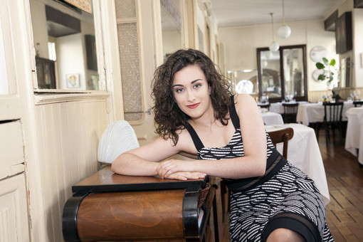 Sognando Sanremo 2017: “Giochi solo tu”, nuovo singolo di Martina Roasio corista di Gerardina Trovato e Franco Tozzi