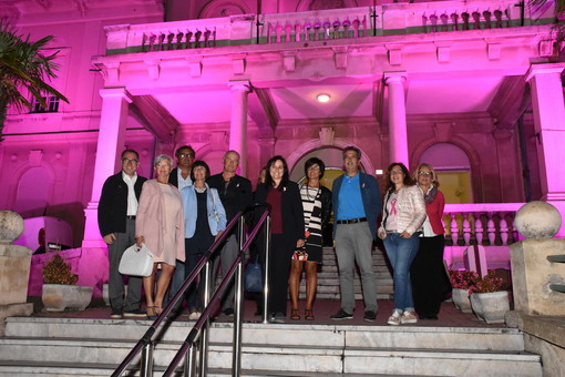 Sanremo: il rosa illumina l'ospedale 'Borea' per il mese della prevenzione del tumore al seno (Foto e Video) Sanremo: il rosa illumina l'ospedale 'Borea' per il mese della prevenzione del tumore al seno (Foto e Video)