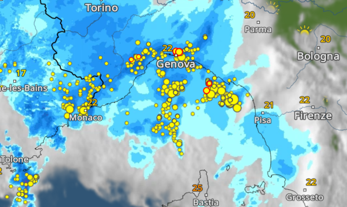 La situazione meteo dal satellite alle 7 La situazione meteo dal satellite alle 7