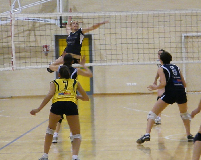 Volley: nuova vittoria per la Maurina Clas Imperia Volley: nuova vittoria per la Maurina Clas Imperia