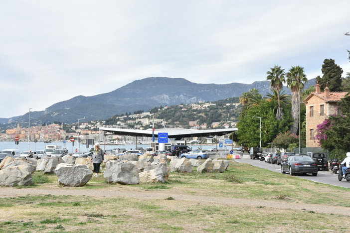 Ventimiglia, il PD attacca: “Chiusura di Ponte San Ludovico scelta sbagliata, frontalieri e città lasciati soli”