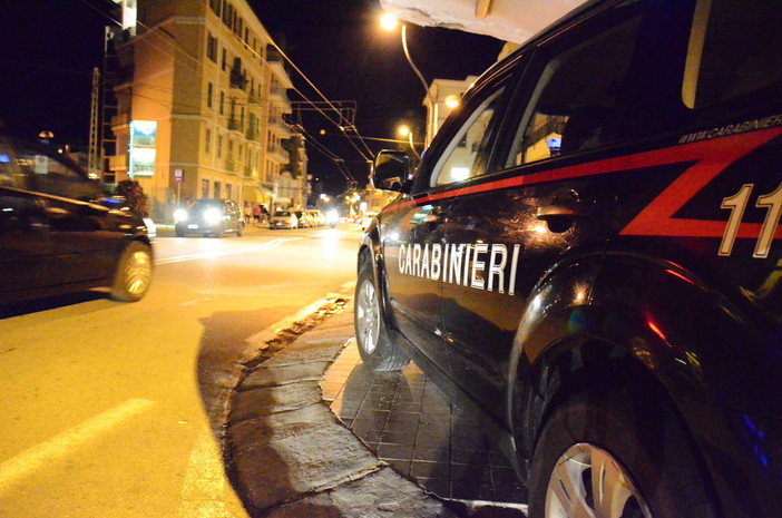 Ventimiglia: aggredisce due giovani ed una donna, 23enne ecuadoriana arrestata dai Carabinieri Ventimiglia: aggredisce due giovani ed una donna, 23enne ecuadoriana arrestata dai Carabinieri
