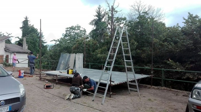 Anche Bajardo deve adeguarsi alle norme di sicurezza per le manifestazioni: servizio d'ordine e varchi chiusi (Foto) Anche Bajardo deve adeguarsi alle norme di sicurezza per le manifestazioni: servizio d'ordine e varchi chiusi (Foto)