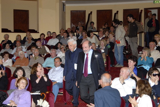 Sanremo: buon successo con Galimberti ai Martedě Letterari Sanremo: buon successo con Galimberti ai Martedě Letterari