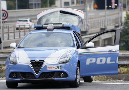 Ventimiglia: due passeur arrestati, si erano fatti dare 675 euro da 4 migranti e li avevano abbandonati