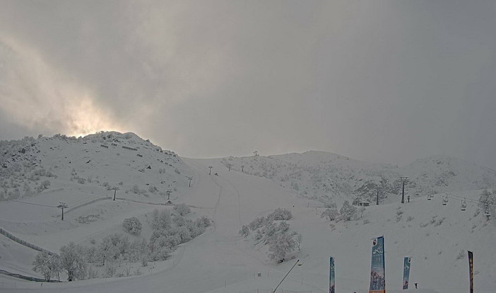 Freddo sulla nostra provincia: brusco calo termico in tutto l'imperiese e prime nevicate sulle località sciistiche del basso Piemonte Freddo sulla nostra provincia: brusco calo termico in tutto l'imperiese e prime nevicate sulle località sciistiche del basso Piemonte