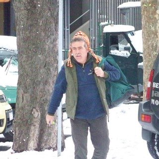 Triora: ieri forte nevicata, il Sindaco partecipa allo sgombero della neve