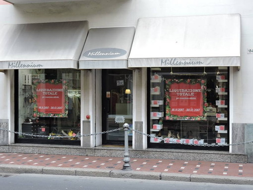 Bordighera: imprenditoria, chiude dopo 17 anni il negozio di abbigliamento 'Millennium' (Foto) Bordighera: imprenditoria, chiude dopo 17 anni il negozio di abbigliamento 'Millennium' (Foto)