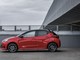 Sempre più lontano con la nuova Yaris Hybrid, icona delle city car