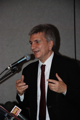 Il presidente della Regione Puglia Nichi Vendola arrivato ad Imperia: la prima intervista