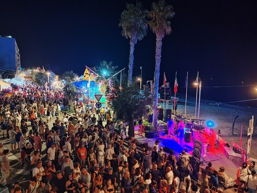 Notte blu a Vallecrosia al Mare Notte blu a Vallecrosia al Mare