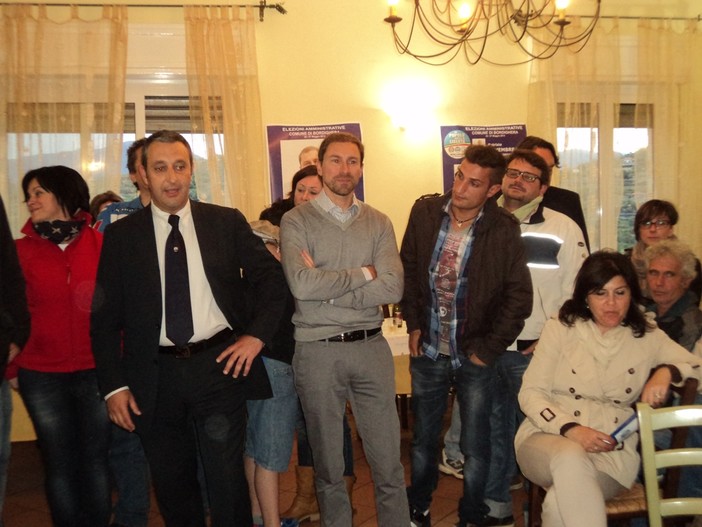 Elezioni Amministrative a Bordighera: ieri Patrick Novembre ha incontrato gli elettori di Sasso Elezioni Amministrative a Bordighera: ieri Patrick Novembre ha incontrato gli elettori di Sasso