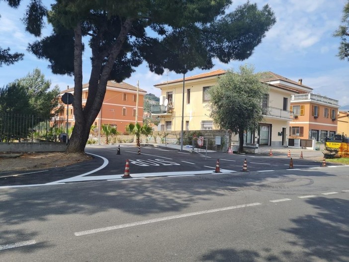 Imperia: a Borgo Prino nuova bretella via Littardi e 'Cala del Sole', più sicurezza e accessibilità (Foto) Imperia: a Borgo Prino nuova bretella via Littardi e 'Cala del Sole', più sicurezza e accessibilità (Foto)