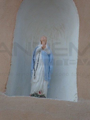 Imperia: la settima Madonna delle Rateghe è stata rubata, Dulbecco dice basta dopo furti e atti vandalici Imperia: la settima Madonna delle Rateghe è stata rubata, Dulbecco dice basta dopo furti e atti vandalici