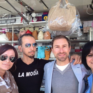 Elezioni Amministrative Bordighera: il candidato Patrick Novembre oggi al mercato del giovedì Elezioni Amministrative Bordighera: il candidato Patrick Novembre oggi al mercato del giovedì