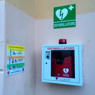 Ventimiglia: un defibrillatore all’associazione Ventimiglia Volley da installare all’interno del Palaroja