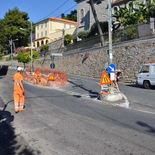 Sanremo: lavori di asfaltatura in corso Inglesi, dalle 17 semaforo disattivato per dare il via alle operazioni di cantiere Sanremo: lavori di asfaltatura in corso Inglesi, dalle 17 semaforo disattivato per dare il via alle operazioni di cantiere