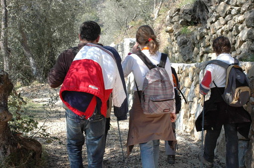 Domenica prossima una passeggiata di 'Nordic Waking' organizzata nel verde della Valle Argentina