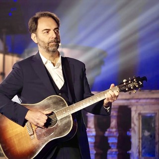 Sanremo, Neri Marcorè porta sul palco dell’Ariston il suo dialogo in musica tra Gaber e De Andrè: “Non si finisce mai di scoprire la loro profondità” Sanremo, Neri Marcorè porta sul palco dell’Ariston il suo dialogo in musica tra Gaber e De Andrè: “Non si finisce mai di scoprire la loro profondità”