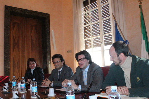 Imperia: sabato l'inaugurazione della nuova area pesca di Oneglia. Strescino: "Questa è la conferma della multi vocazionalità del bacino portuale" Imperia: sabato l'inaugurazione della nuova area pesca di Oneglia. Strescino: "Questa è la conferma della multi vocazionalità del bacino portuale"
