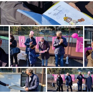 Sanremo: con la donazione della famiglia Abate, inaugurata la nuova area giochi alla scuola 'Rodari' (Foto e Video) Sanremo: con la donazione della famiglia Abate, inaugurata la nuova area giochi alla scuola 'Rodari' (Foto e Video)