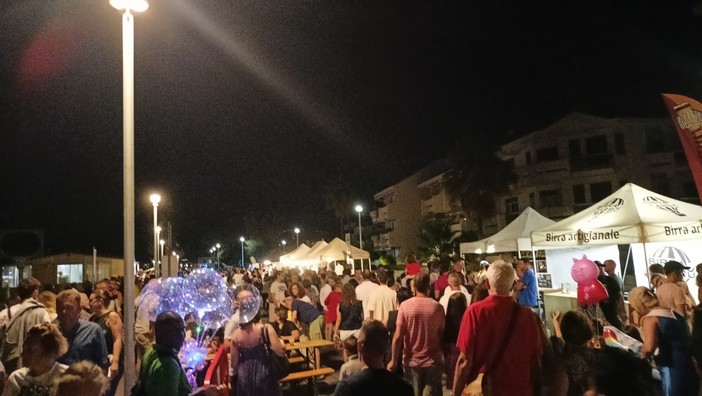 "Riviera Beer Festival... aspettando la Notte Blu", cambia la viabilità a Vallecrosia "Riviera Beer Festival... aspettando la Notte Blu", cambia la viabilità a Vallecrosia