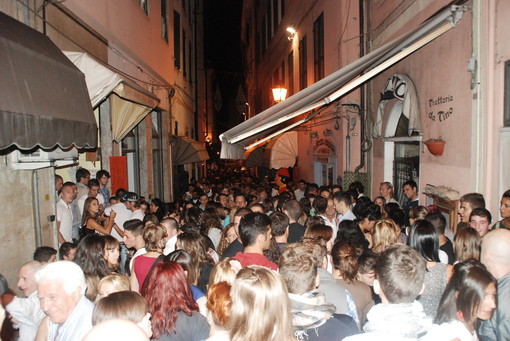 Notte Bianca a Sanremo: il disappunto sulle scelte organizzative della Presidente del Civ di via Pietro Agosti, Liliana Allaria Notte Bianca a Sanremo: il disappunto sulle scelte organizzative della Presidente del Civ di via Pietro Agosti, Liliana Allaria