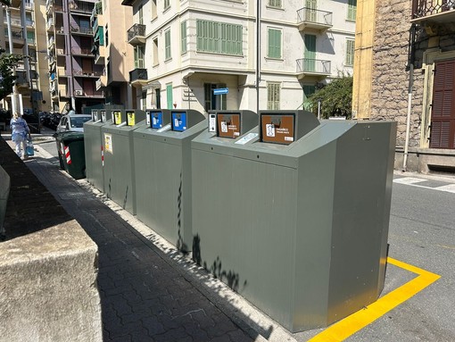Sanremo, arrivano le nuove ecoisole informatizzate: rifiuti conferiti 24 ore su 24 e addio ai cassonetti Sanremo, arrivano le nuove ecoisole informatizzate: rifiuti conferiti 24 ore su 24 e addio ai cassonetti
