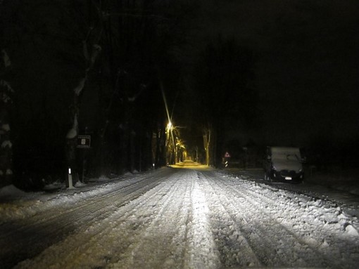 Maltempo: continua a piovere sulla costa e nevica (10 cm) in montagna, stanotte scendono le temperature