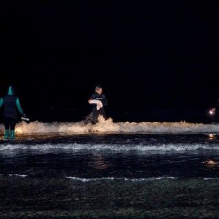 A Diano Marina Gesù Bambino, la notte di Natale, arriva dal mare
