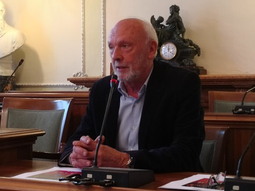 Imperia: presentata nella sede della Provincia la nuova stagione teatrale Calvino-Salvini. Protagonisti i comici di Zelig Andrea Di Marco e Antonio Ornano (Foto & video) Imperia: presentata nella sede della Provincia la nuova stagione teatrale Calvino-Salvini. Protagonisti i comici di Zelig Andrea Di Marco e Antonio Ornano (Foto & video)