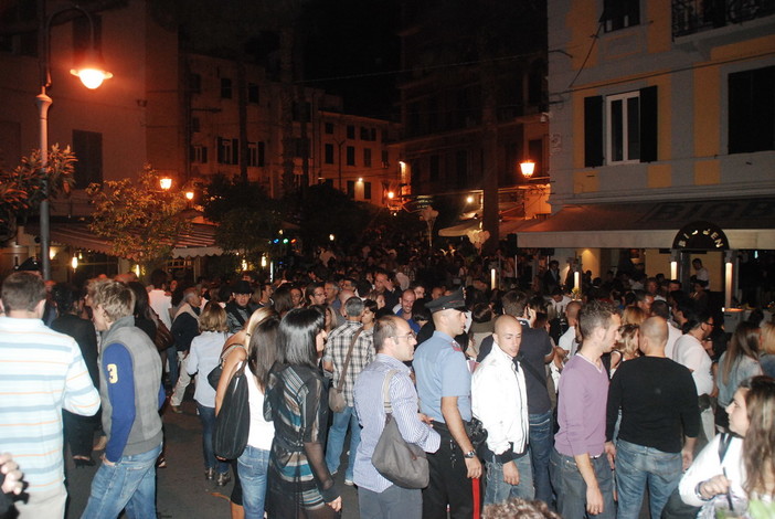 Si avvicina la ‘Notte Bianca’ di Sanremo: questa sera il concerto di Fedez, ecco il programma