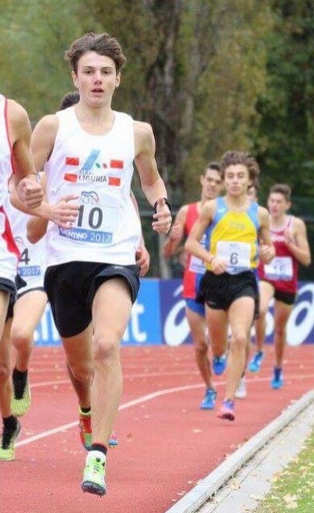 Badalucco scopre all’improvviso un talento dell’atletica: il 15enne Nicolò Scarlino fa il record ligure sui 1000 metri a due mesi dal suo primo allenamento