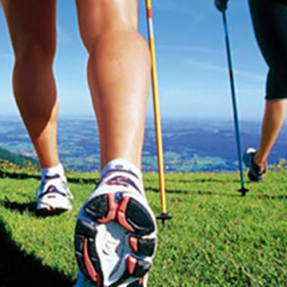 Domenica 9 aprile, gita-passeggiata di Nordic Walking della durata di circa 3,5 ore Domenica 9 aprile, gita-passeggiata di Nordic Walking della durata di circa 3,5 ore