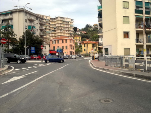 Sanremo: rotonda sulla piazza del Borgo, una riflessione del CIV Il Borgo Sanremo: rotonda sulla piazza del Borgo, una riflessione del CIV Il Borgo
