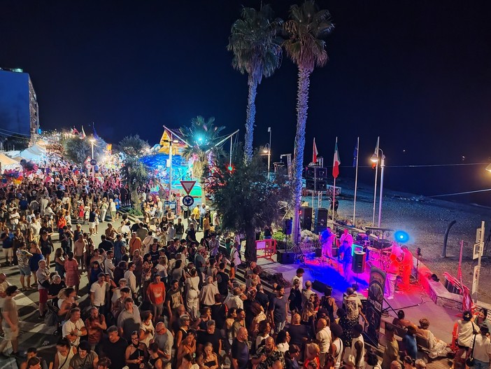 Notte blu a Vallecrosia al Mare