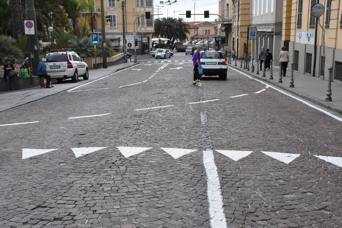 Sanremo: nuova viabilità per l'uscita dei bus dall'autostazione, ora le auto devono dare la precedenza