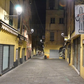 Sanremo: in tutto il centro arriva la fibra, ma non in via Palazzo. Il perché in un braccio di ferro tra storia e progresso Sanremo: in tutto il centro arriva la fibra, ma non in via Palazzo. Il perché in un braccio di ferro tra storia e progresso
