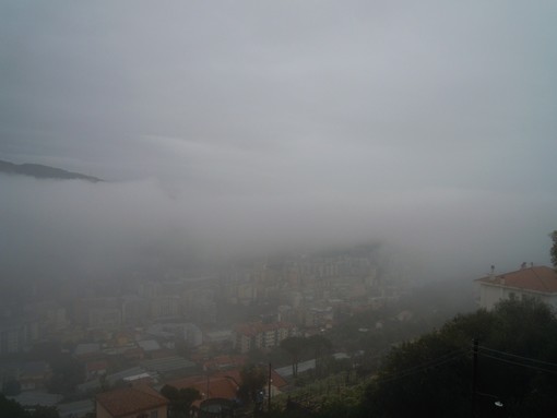 Maltempo sulla nostra provincia: pioggia e nebbia sulla costa, domenica sole ma lunedì torna il freddo Maltempo sulla nostra provincia: pioggia e nebbia sulla costa, domenica sole ma lunedì torna il freddo