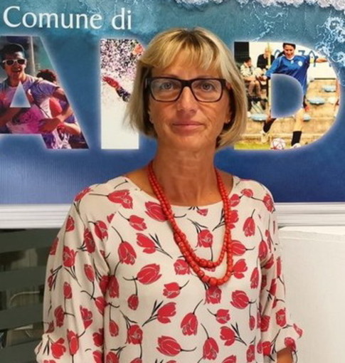 La dirigente del Comune Nicoletta Oreggia da Andora a Imperia dopo 23 anni di lavoro