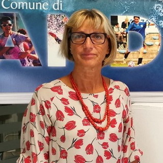 La dirigente del Comune Nicoletta Oreggia da Andora a Imperia dopo 23 anni di lavoro