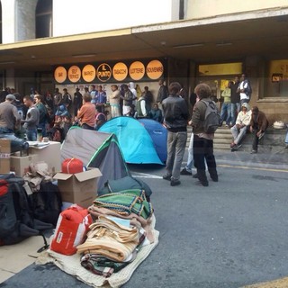 Ventimiglia: dopo la giornata di protesta sgomberata piazza della Stazione, qualche momento di tensione con i 'No Border'