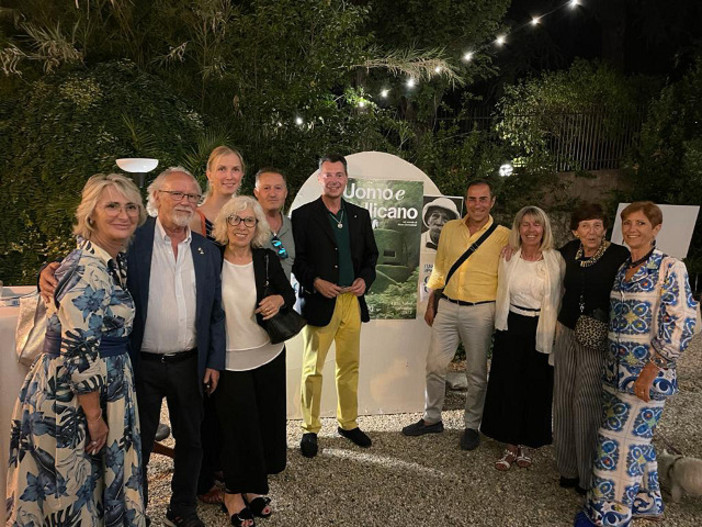 A Sanremo nasce la fondazione “L'Uomo e il Pellicano ETS”: la presentazione a Villa Nobel (foto) A Sanremo nasce la fondazione “L'Uomo e il Pellicano ETS”: la presentazione a Villa Nobel (foto)