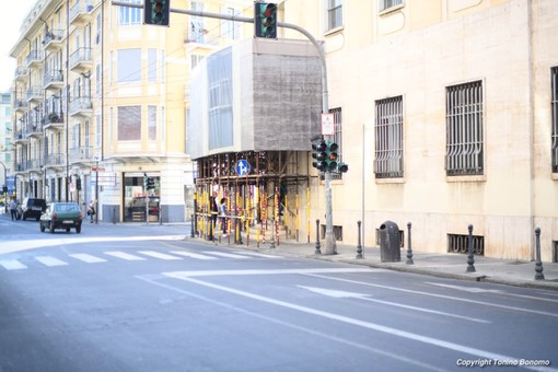 Sanremo: nuovo incidente di fronte alle poste di via Roma, una lettrice chiede il ripristino del semaforo