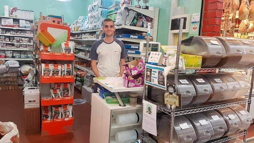 Sanremo: negozio di alimenti per animali rischia di chiudere al Mercato Annonario, lanciata una petizione on line