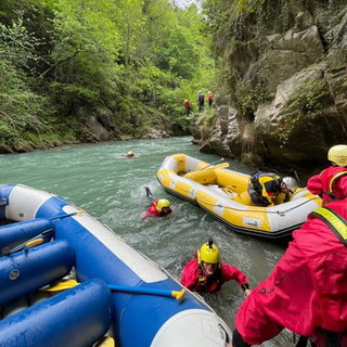 Sanremo: sperimentazione di nuovi sport per gli studenti dell’istituto tecnico turistico e sociosanitario di Valle Armea (Foto) Sanremo: sperimentazione di nuovi sport per gli studenti dell’istituto tecnico turistico e sociosanitario di Valle Armea (Foto)